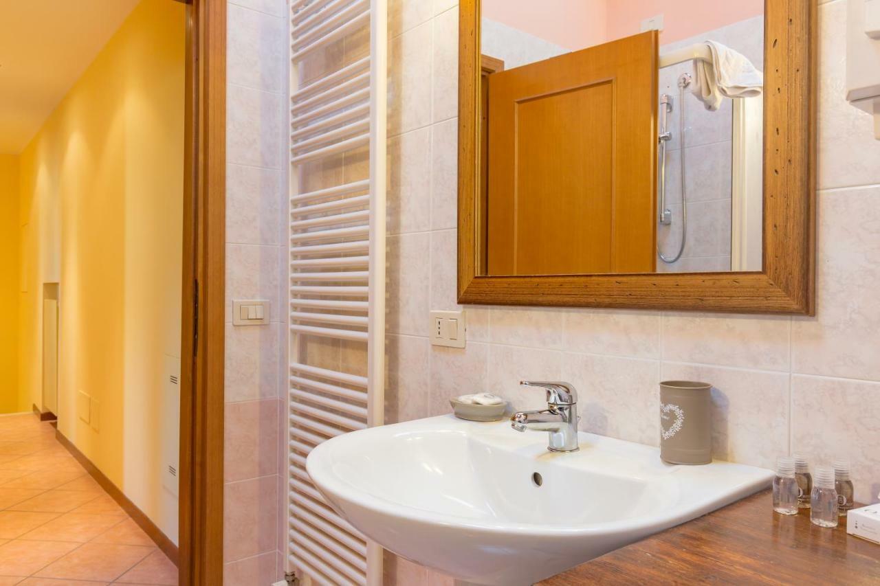 Omas Haus Villa Toscolano Maderno Exterior photo
